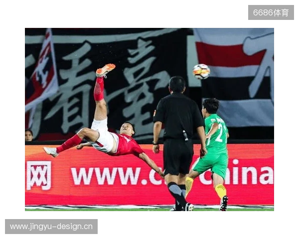 完美融入!廷伯:埃泽上演帽子戏法不是巧合,他很努力性格也很好 完美融入!廷伯:埃泽上演帽子戏法不是巧合,他很努力性格也很好